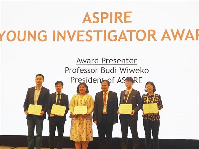 Vietnamese doctors win 2 awards at Asian conference